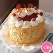 Diseño #36 (Torta amor con bizcocho de vainilla)